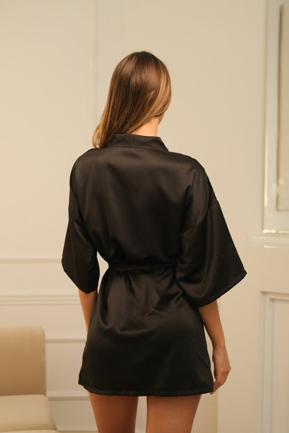 Selene Satin-Kimono – Schwarz